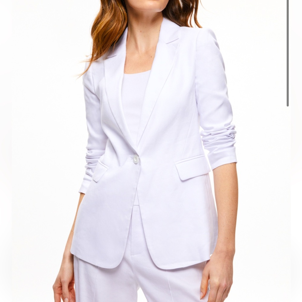 Alice + Olivia Macey Linen Blazer
